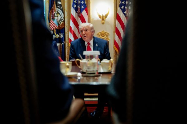 Iran: White House Confirms Ceasefire Agreement - Trump Signature Expected