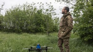 2,000 km from the border and in the Urals: Ukrainian drones attack in depth and Russia is "too vast" to defend itself, according to geopolitical experts