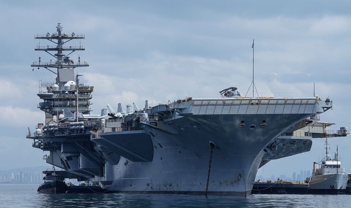 The US shows its power in Cuba: The aircraft carrier Nimitz and the prosecution of Castro