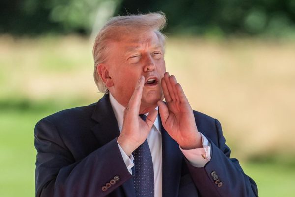 The G7 welcomes the peace agreement with Iran and Trump proclaims in France: "The Strait of Hormuz will be completely open on Friday"
