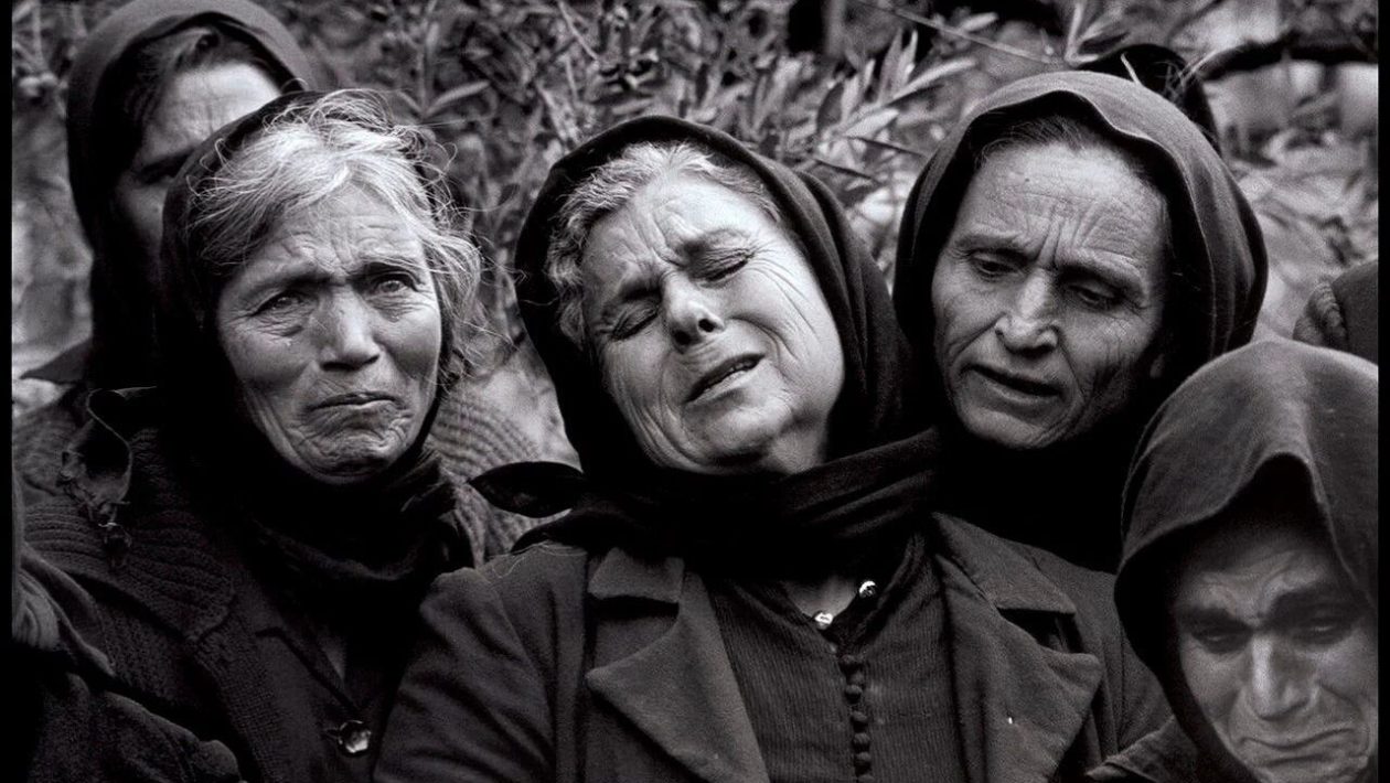 Hired to cry: the origin of mourners