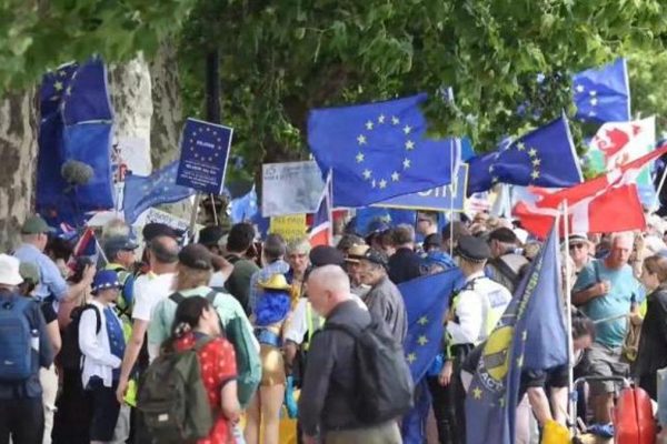 The United Kingdom deepens its political and economic crisis 10 years after the Brexit referendum