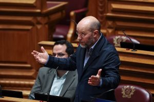Rui Tavares under fire at Livre: “Nobody should be clinging to their seat”