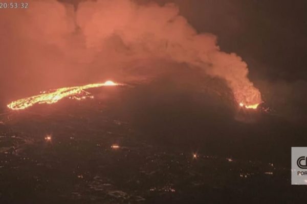 Incandescent: images of the authentic lava river at Kilauea volcano