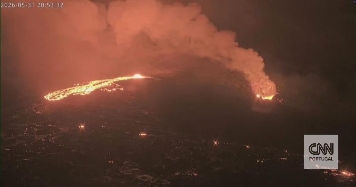 Incandescent: images of the authentic lava river at Kilauea volcano