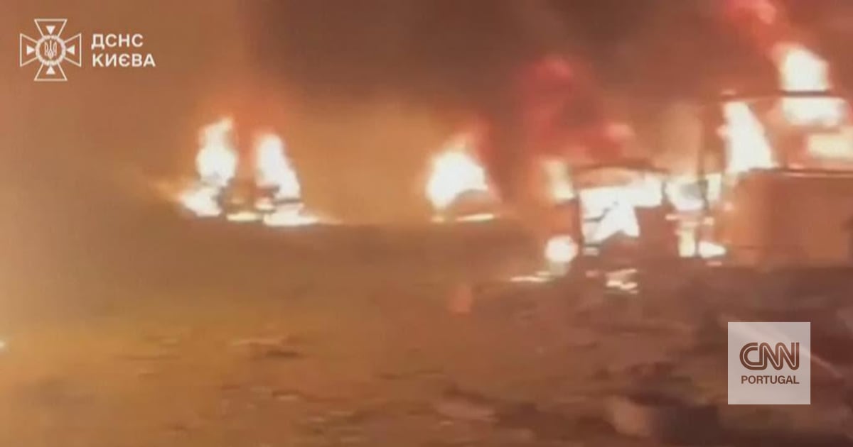 Ukraine on fire: images of the seconds following Russia's major attack
