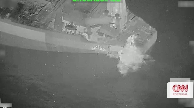 00:32 The moment the US attacked a ship heading to an Iranian port with a missile 15 min ago