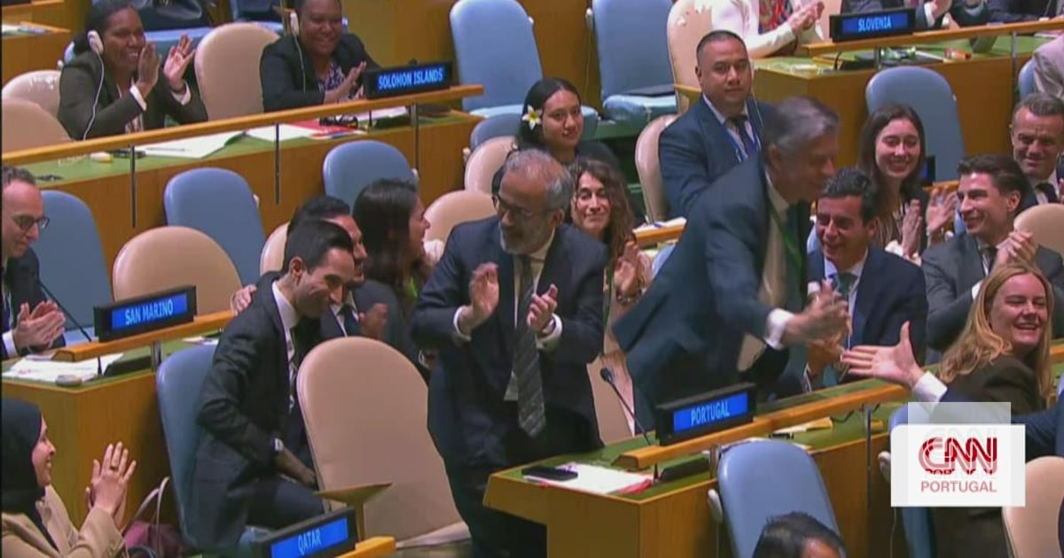 The moment of celebration after Portugal was elected non-permanent member of the UN Security Council