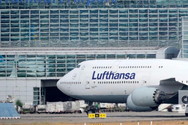 Accident with the landing gear of a Boeing 787 leaves several injured at Frankfurt airport