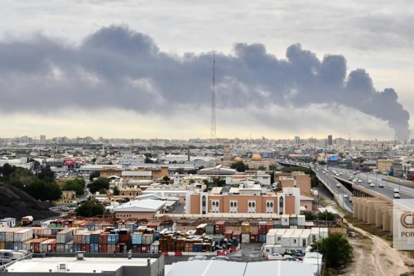 "We were woken up by deafening explosions": Kuwait and Bahrain denounce "dangerous escalation" after suffering new attacks