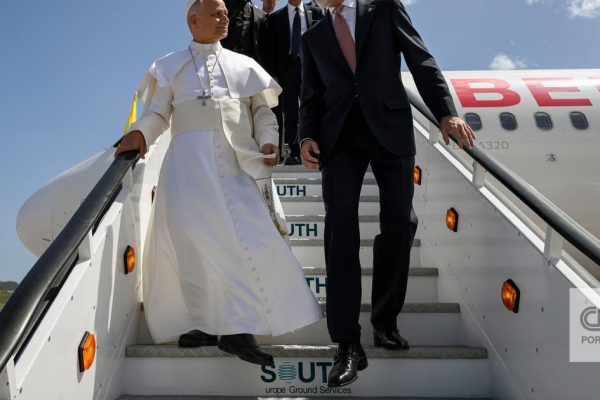 The Pope's plane was prevented from taking off. Then the King of Spain stepped in to help - and CNN was there