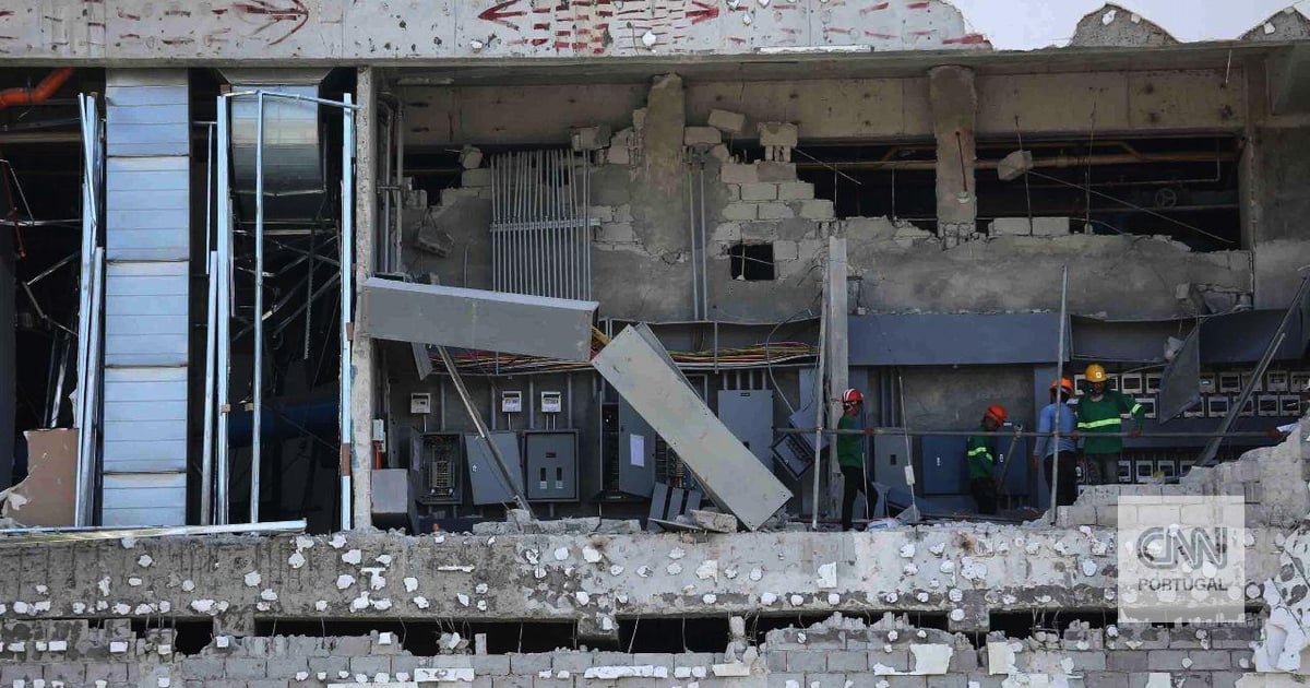 Earthquake in the Philippines causes ocean floor to rise up to two meters