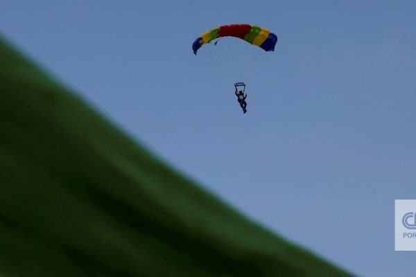 Plane crash carrying parachutists leaves 12 dead in Missouri