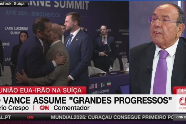 09:29
                                        	
                                    
                                
                                
                            
                        
                    
                    	
                    	
                        "Trump tore up Obama's Iran nuclear deal because he doesn't like Obama. But the deal was working"
                        
                    
                        15 min ago