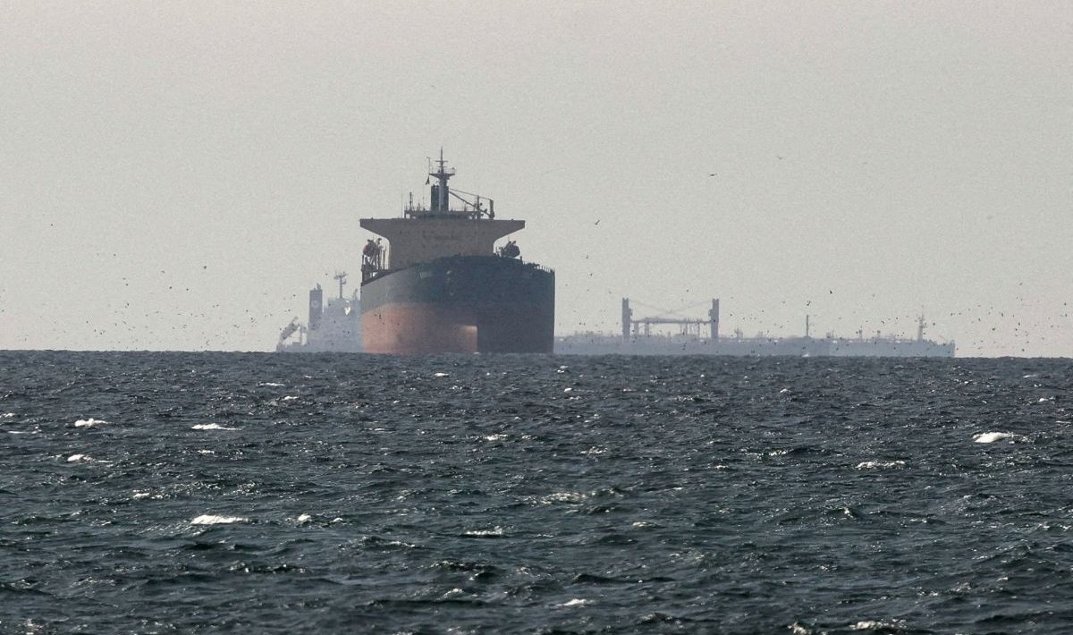 Strait of Hormuz: Iran Strikes Tanker With Drone - Sabotaging Peace Negotiations