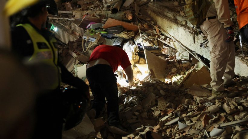 Venezuela Earthquake: Dramatic testimony of a Greek woman - The moment buildings collapsed next to her