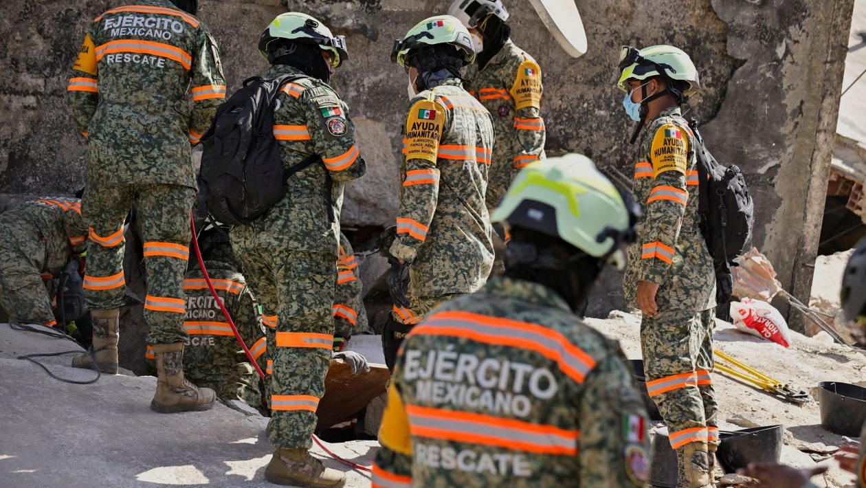 Venezuela: New rescue of a minor 3 days after the earthquake (video)