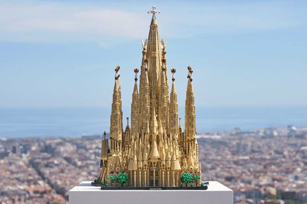 Lego launches replica of the Sagrada Familia with more than 12 thousand pieces