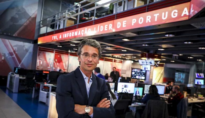 Delayed salaries and lay-off: crisis on the Conta Lá channel, which arrived on television in 2025