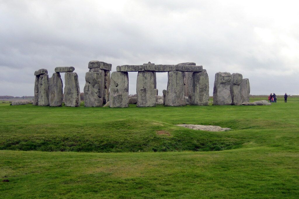 How did the giant stone at Stonehenge move 700 km? Glaciers may have helped