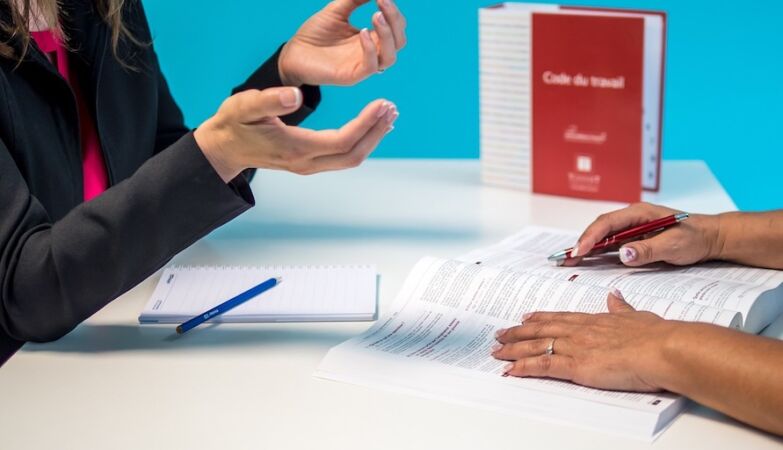 Companies required to reveal salaries internally and before the interview, EU decides