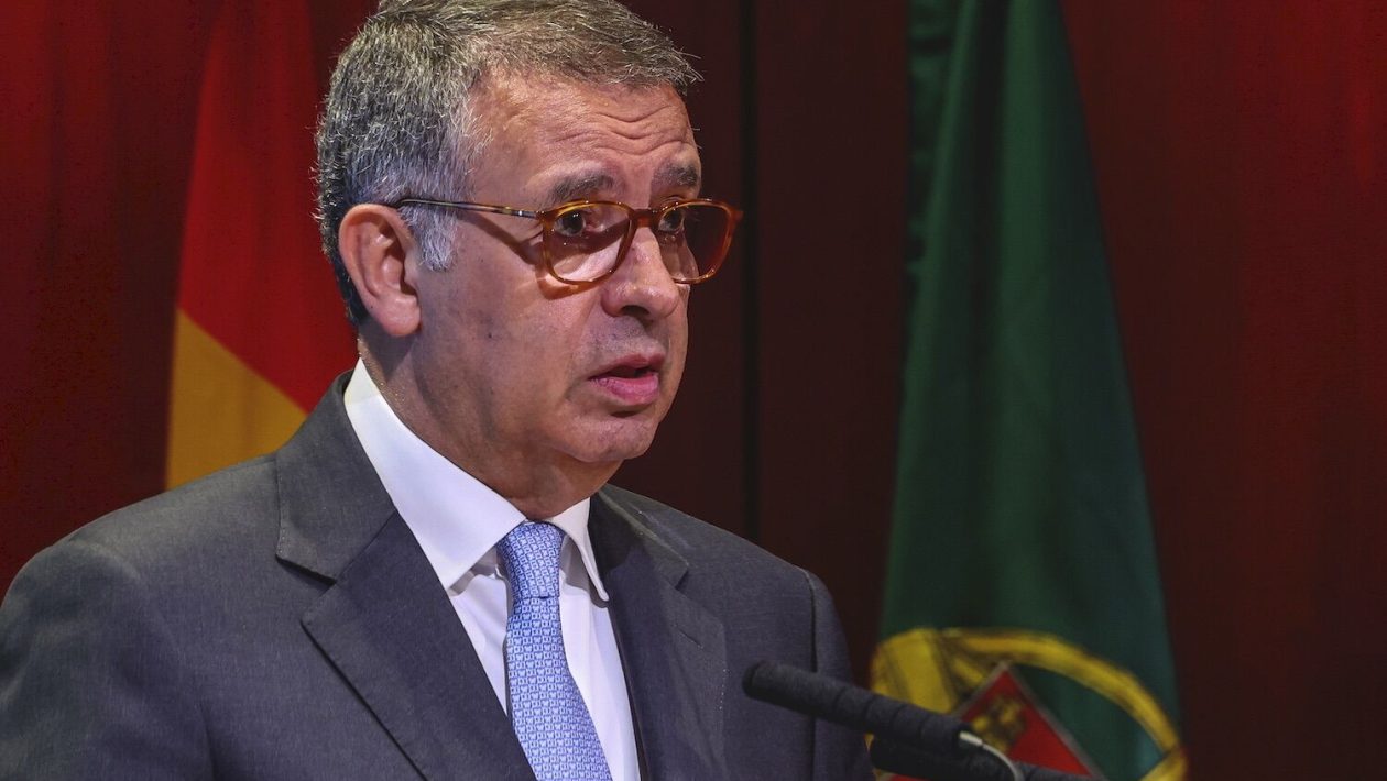 Seguro argues that “good relations” with the USA and European autonomy are complementary