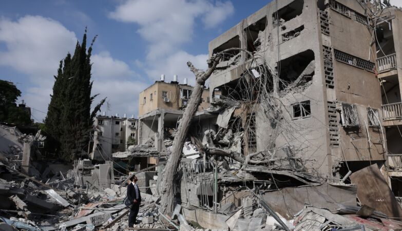 Hezbollah rejects ceasefire and Israel keeps troops in Lebanon