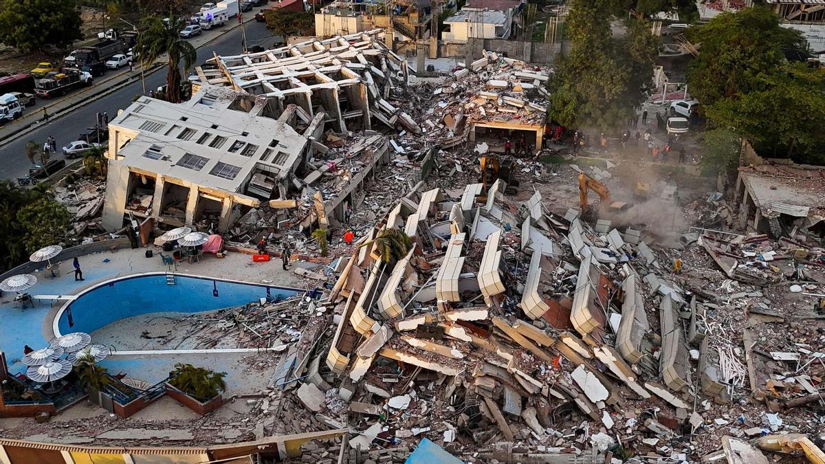 Venezuela after the double earthquake: a challenge for Trump's 'protectorate'
