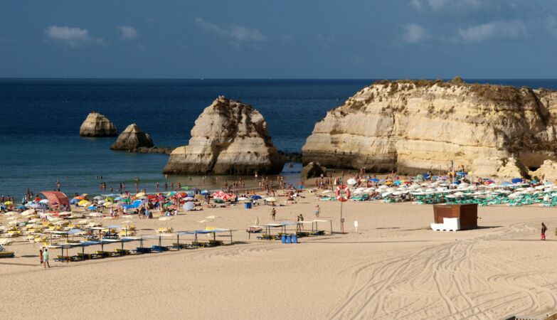 Algarve and Alentejo beaches will have a map at the entrance so you know where to place your parasol