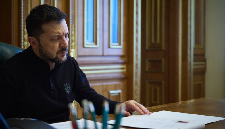 In an open letter to Putin, Zelenskyy calls for a meeting and a ceasefire