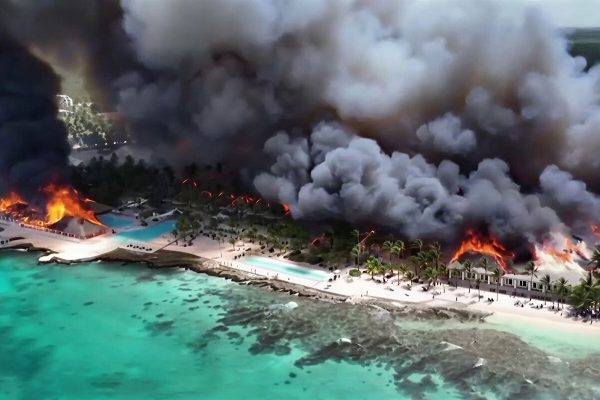 Fire at resort leaves Portuguese without documents and forces removal of 1,700 people