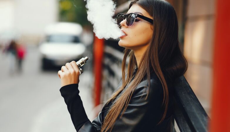 Using E-Cigarettes After Quitting Smoking Linked to Lung Cancer