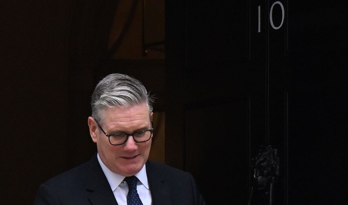UK Prime Minister resigns