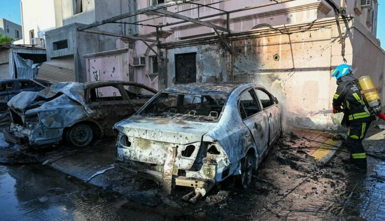 Tehran attacks US bases in Bahrain and Kuwait