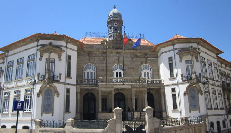 Couple bought an entire street in Guaíba and will not renovate the rental. Chamber seeks solution for 10 families