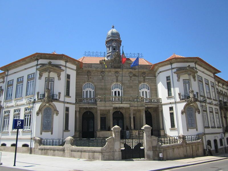 Couple bought an entire street in Guaíba and will not renovate the rental. Chamber seeks solution for 10 families