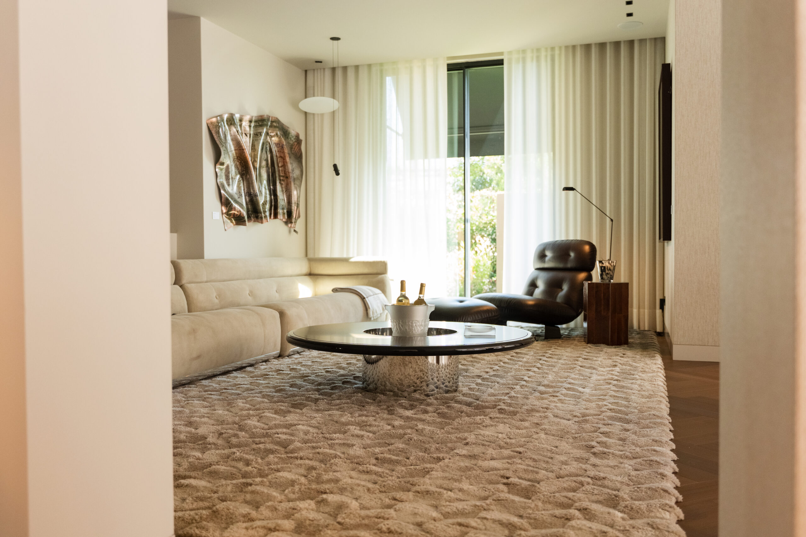 New Vilaça Interiores showroom brings together design, art and lifestyle in Almancil