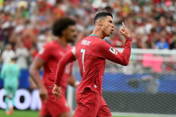 It wasn't yessss, it was shiiiuu! Ronaldo scores in the sixth World Cup and Portugal overtakes Uzbekistan