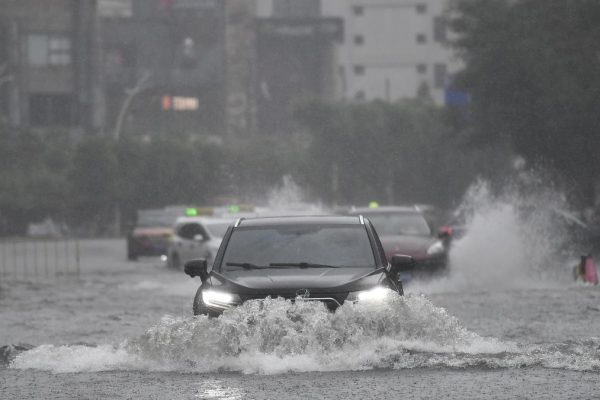 Typhoon Mekkhala and Tropical Storm Higos move in unison towards Japan