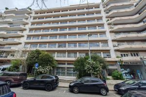 Government defends the sale of public properties that could be used for housing