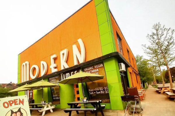 The cafe that stopped charging and started making a profit