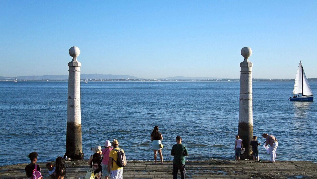 Sea level rise is accelerating. The main factor is not what was imagined