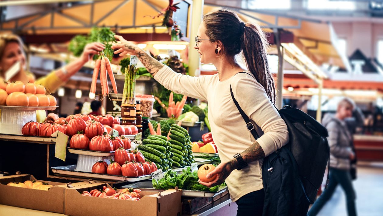 “What should I pay attention to to make healthier purchases?”