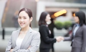 The new fashion for Chinese women is… wearing men's clothes
