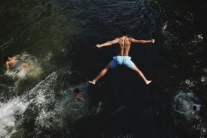 Europe suffocates under extreme heat wave. Almost 40 dead from drowning in France