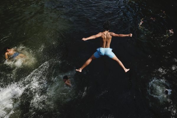 Europe suffocates under extreme heat wave. Almost 40 dead from drowning in France