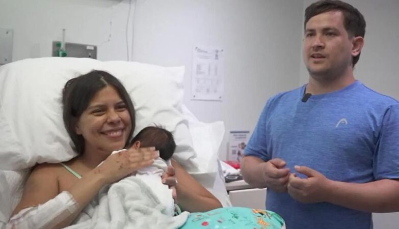 Mother pulled from earthquake rubble in Venezuela with her newborn son