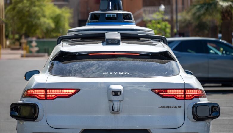 Thief used a Waymo as a getaway car. 6 months later, the police still have no suspects