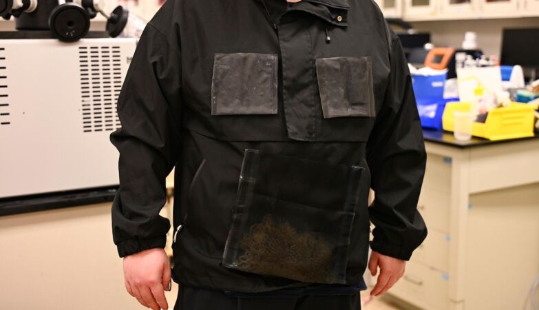 Engineers create coat that captures and stores drinking water directly from the air