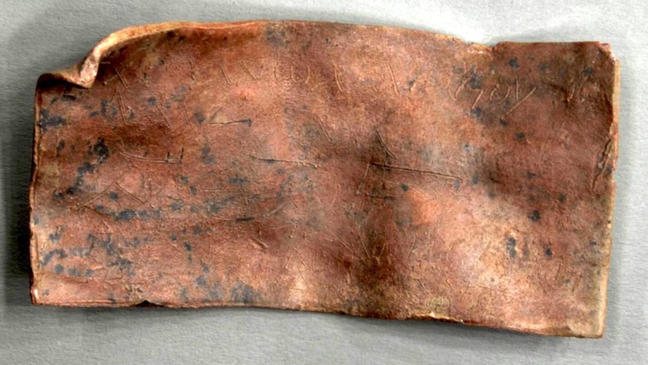 Archaeologists decipher “magic” Roman tablet with a spell to plot enemies
